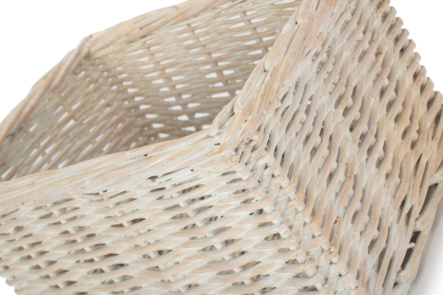SIZE 1 SMALL WHITE WASH FINISH WILLOW TRAY