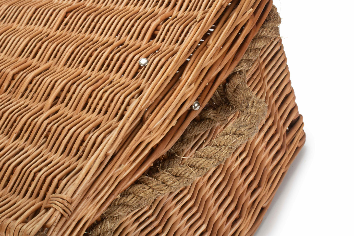 24" DOUBLE STEAMED ROPE HANDLED TRUNK