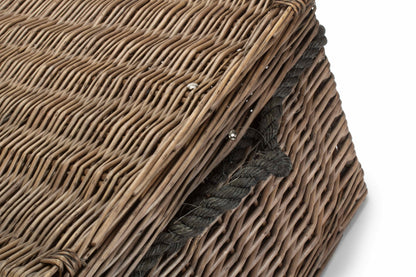 24" ANTIQUE WASH ROPE HANDLED TRUNK
