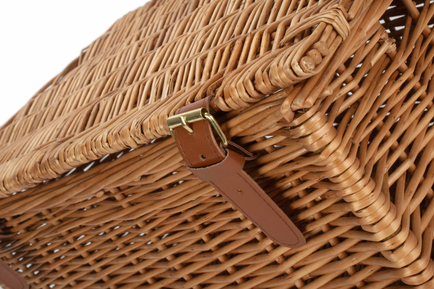 LARGE LIGHT STEAMED WINDSOR HAMPER