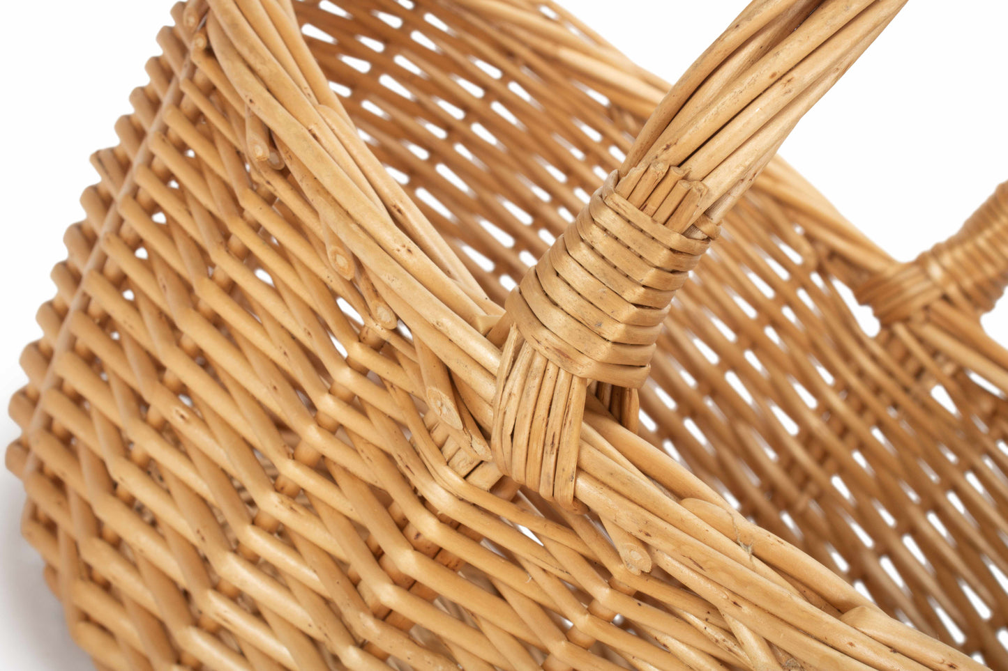 GIFT BASKET SHOPPER