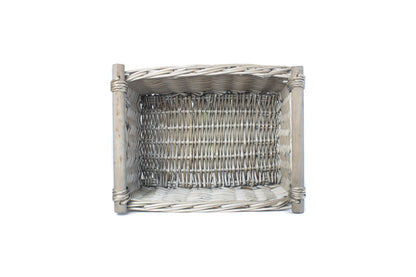 MEDIUM ANTIQUE WASH WOODEN HANDLED STORAGE BASKET