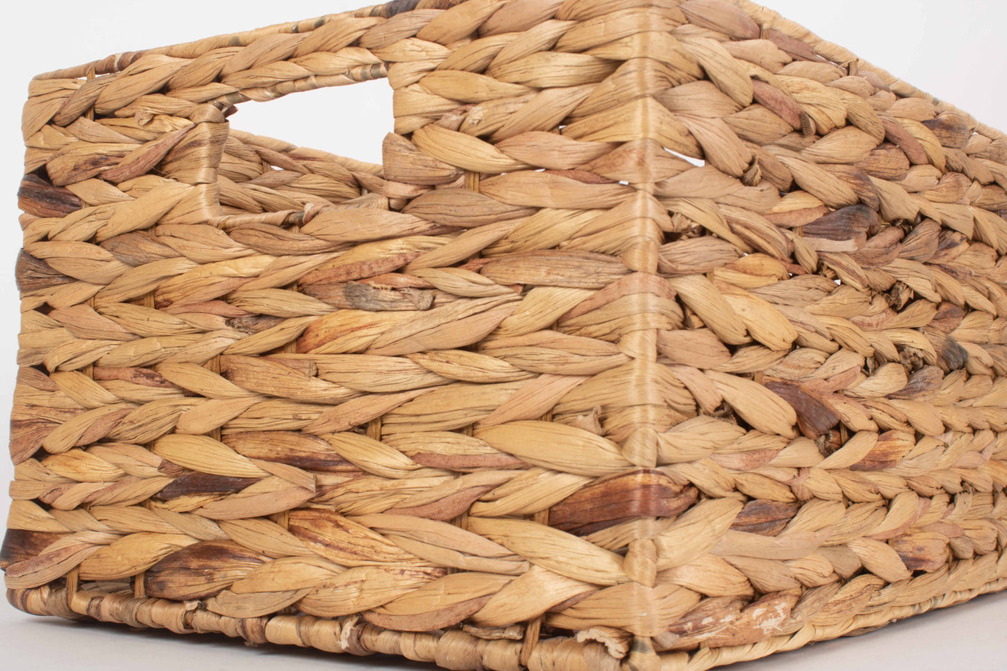 MEDIUM WATER HYACINTH RECTANGULAR STORAGE BASKET