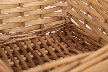 LIGHT STEAMED SQUARE SPLIT WILLOW TRAY