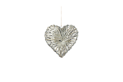 SMALL GREY HEART WREATH