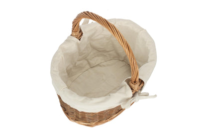 CHILD'S COUNTRY OVAL SHOPPER with WHITE LINING